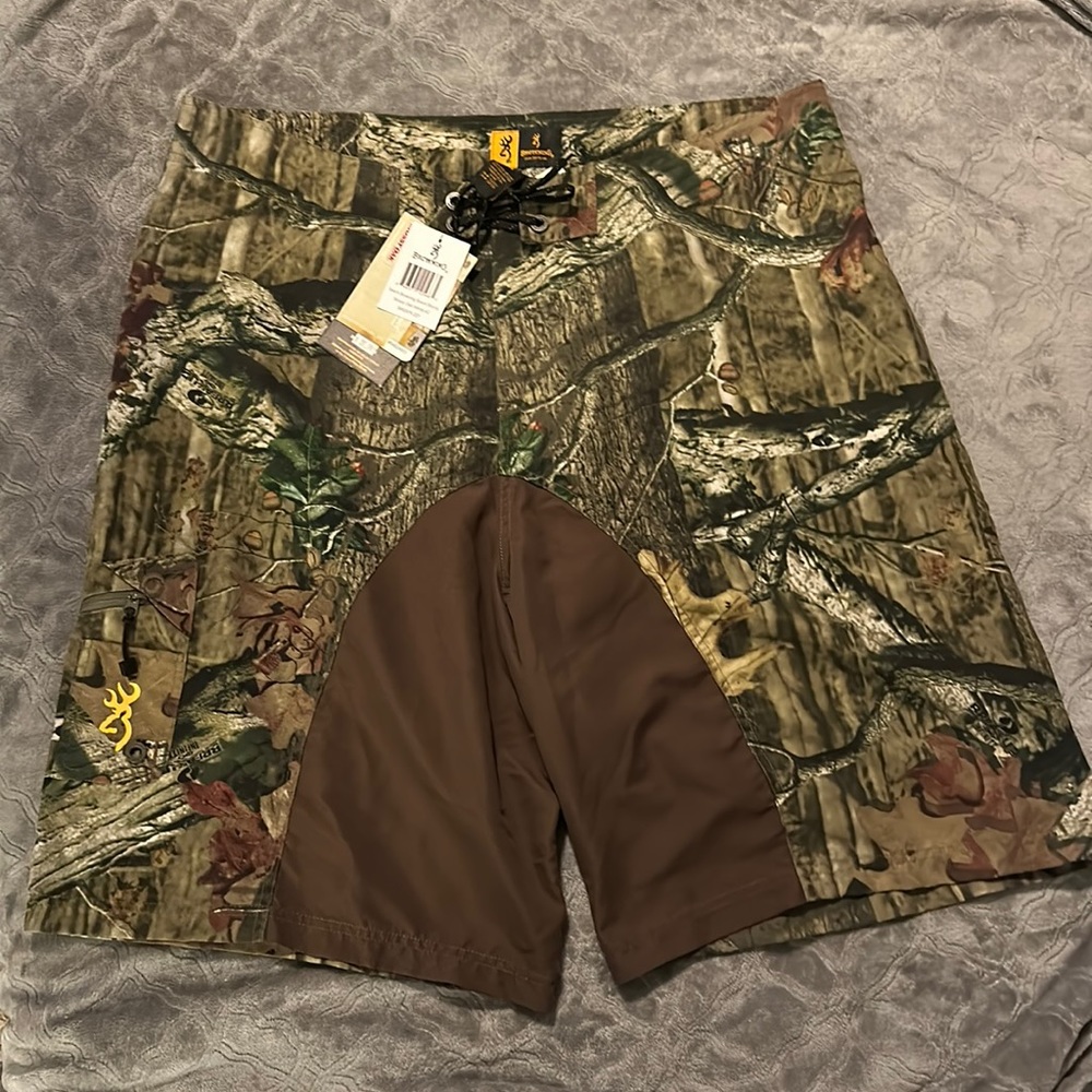 Browning camo swim trunk shorts/board shorts size 42 NWT